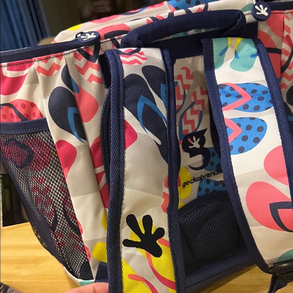 #**026= Unisex Colorful Patterned “ geckobrands cooler bag “ Make An Offer. - Picture 4 of 10